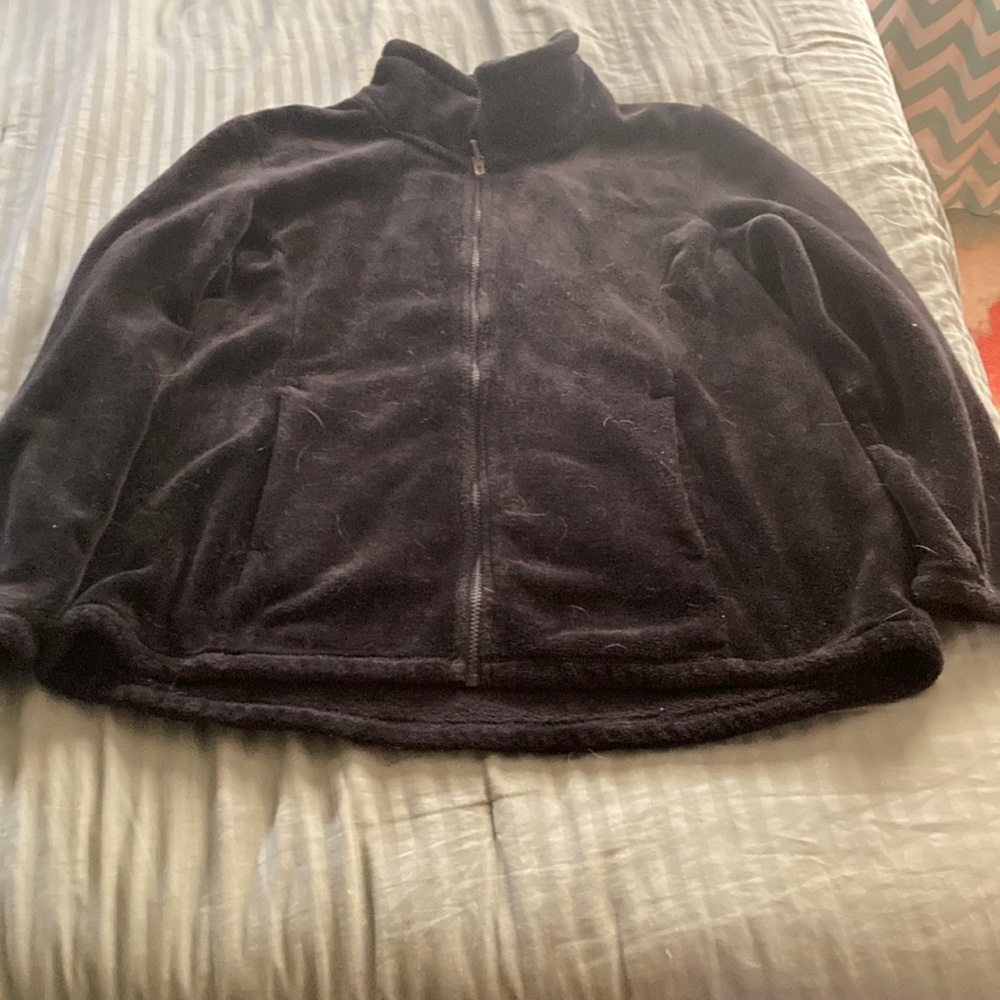 Heatkeep zip up sweater.In good condition,no stains or rips. Zipper works great.